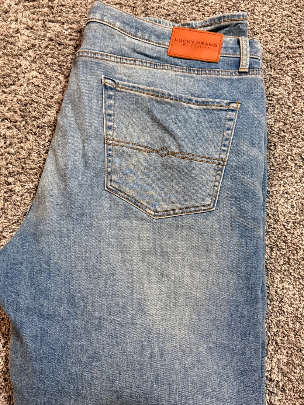 Lucky Brand Men's Light Blue Straight Jeans - Classic 329 Style